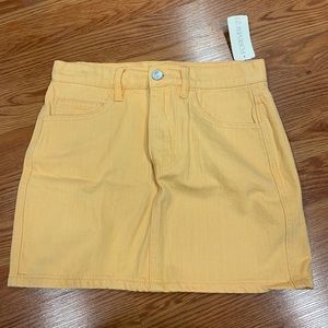 🌸4 for $25🌸 NWT Forever 21 Corduroy Skirt